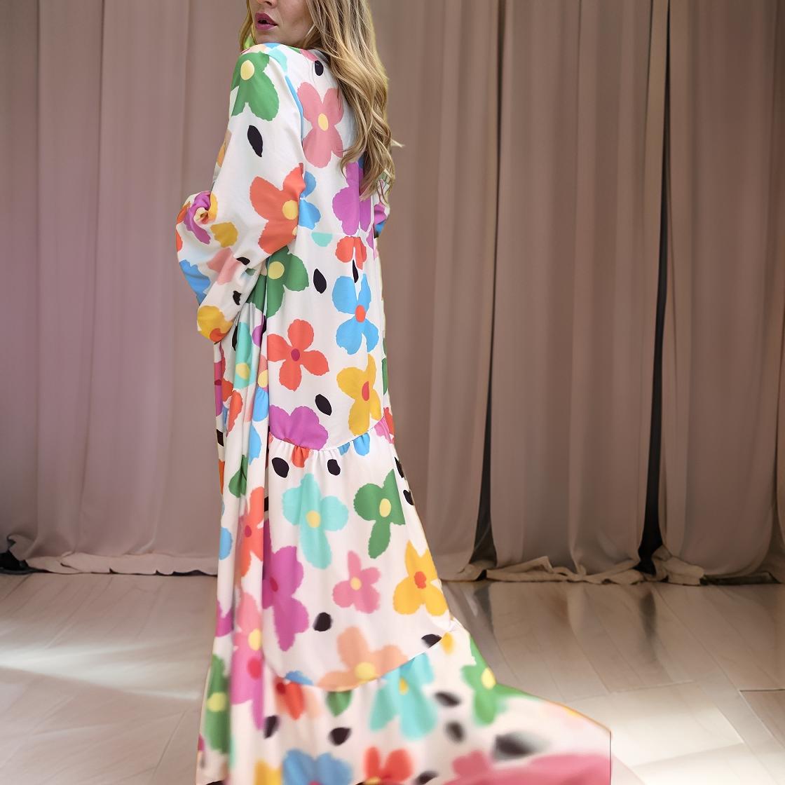 Flora – Bohemian Long Dress with Bell Sleeves and Floral Pattern