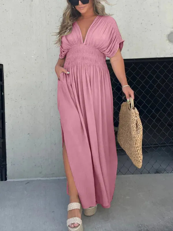 Scarlett maxi dress with V-shaped neckline elegance