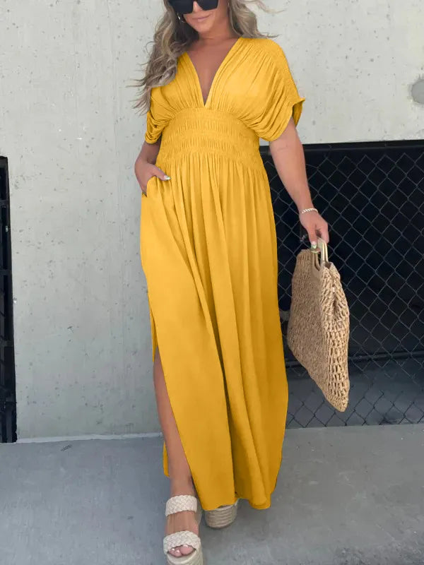 Scarlett maxi dress with V-shaped neckline elegance