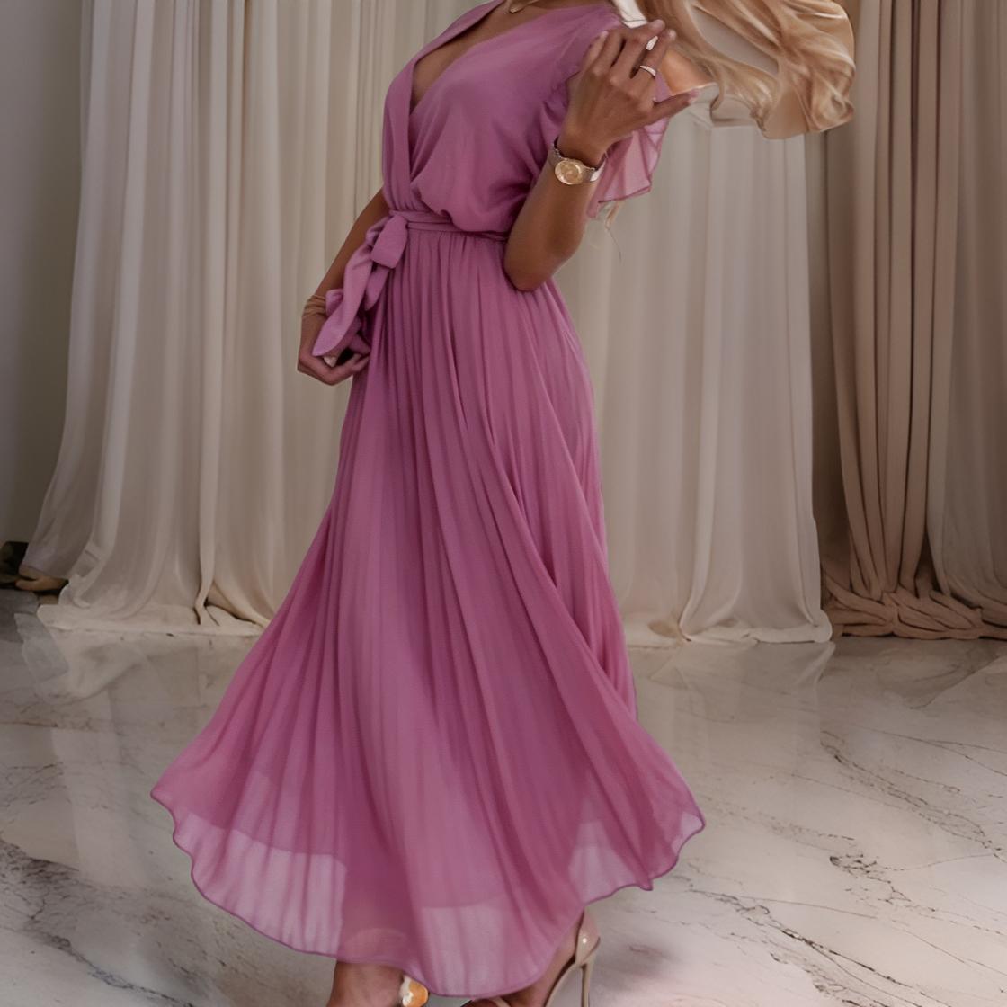 Liana – Long pleated dress with V-neckline