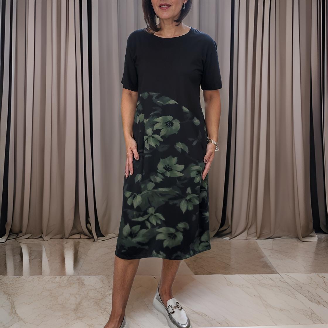 Lina - Daily dress with a floral pattern