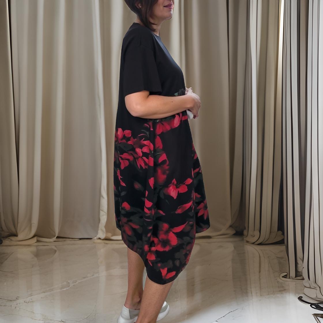 Lina - Daily dress with a floral pattern