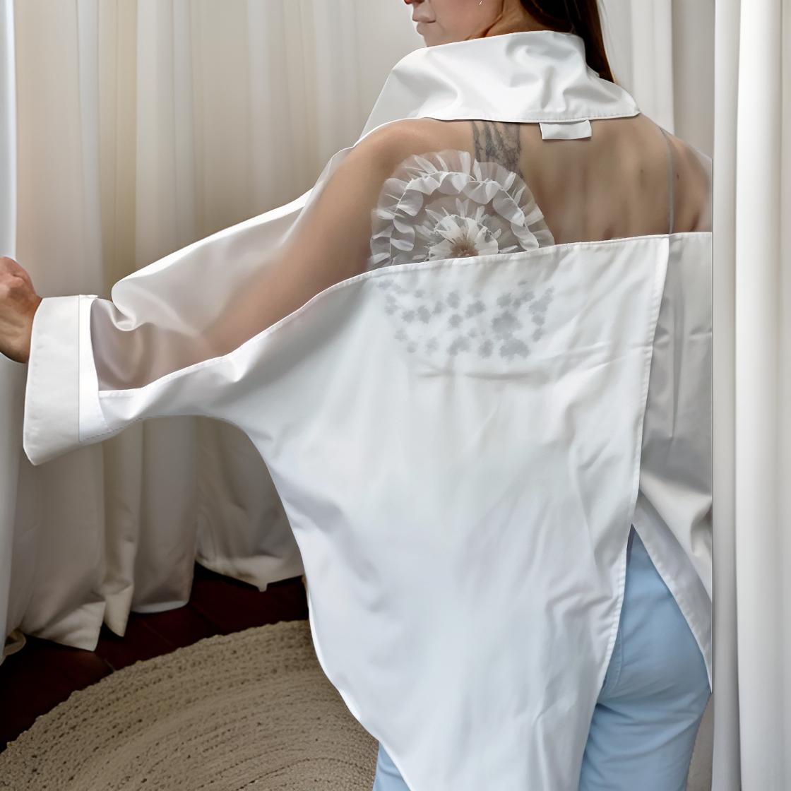 Sorella - Elegant Lace Blouse