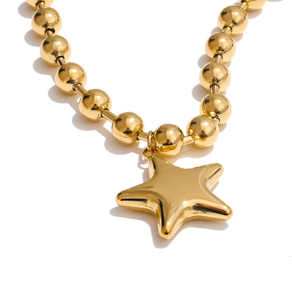 Liré Bold Star Beaded Necklace
