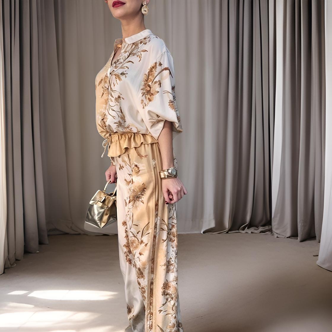 Paloma – Elegant Wide Pantsuit with Stand-Up Collar and Zipper