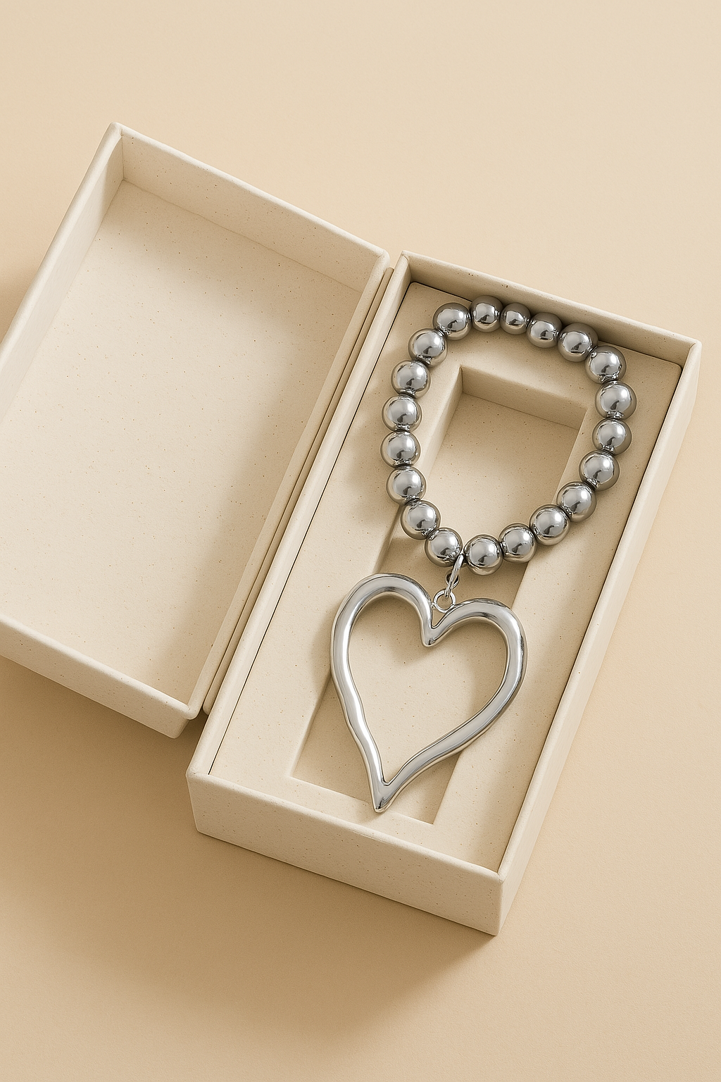 Amora Sculpt Necklace