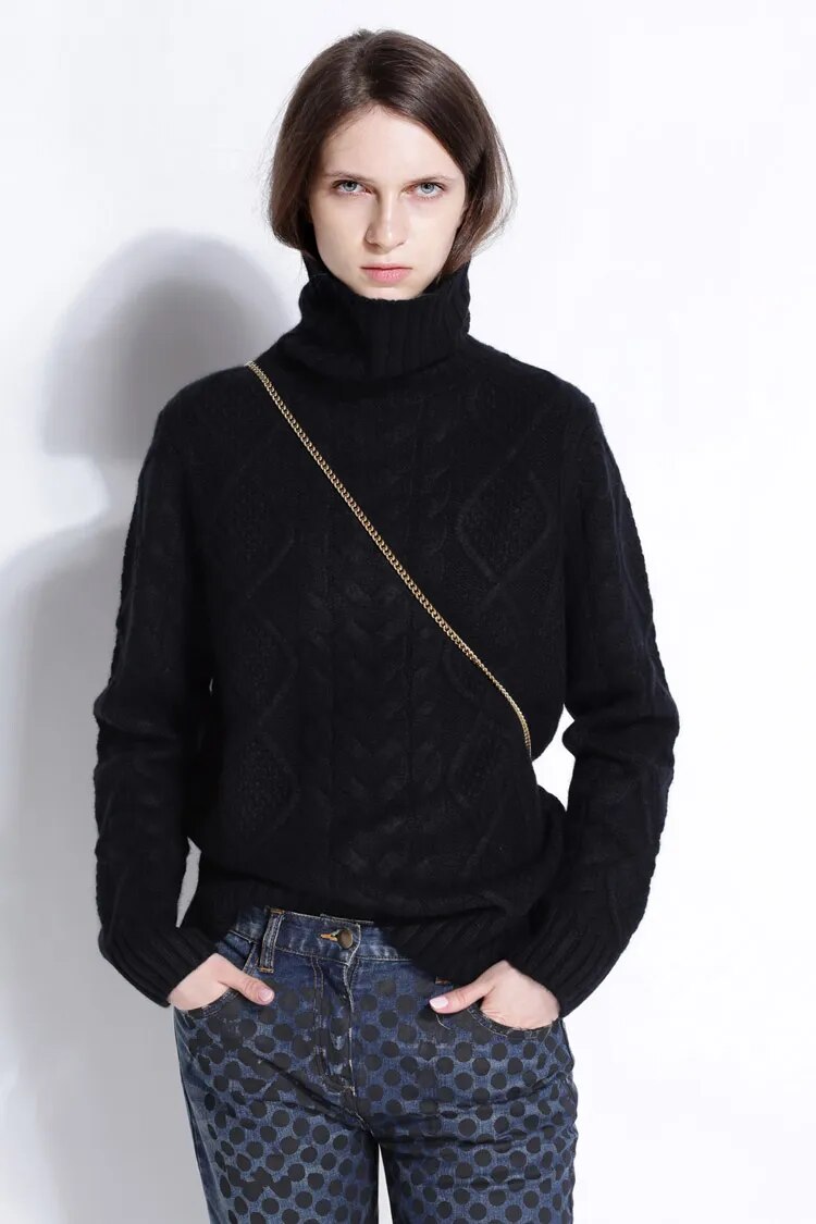 Kamensky Turtleneck