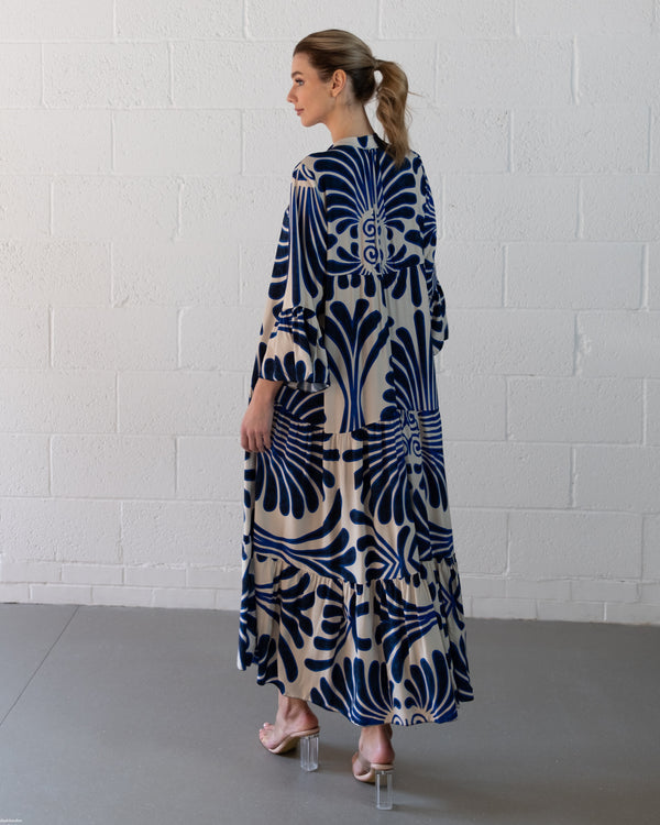 Erika - Bohemian dress with V-neckline and floral pattern