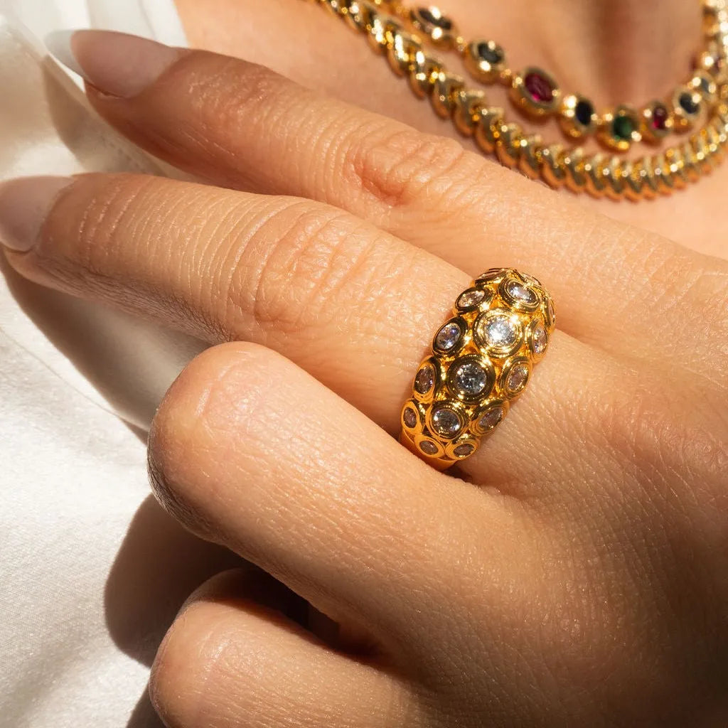 Belliza Women’s Gold Wedding Band Cubic Zirconia Ring