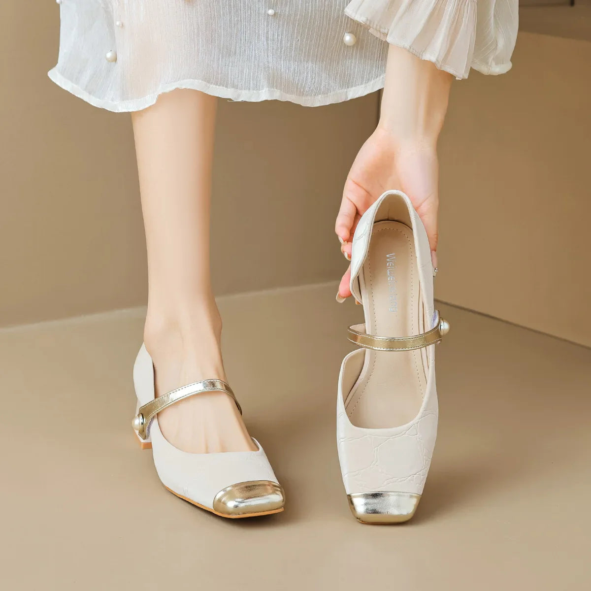 Bellore Pearl-Tip Mary Janes