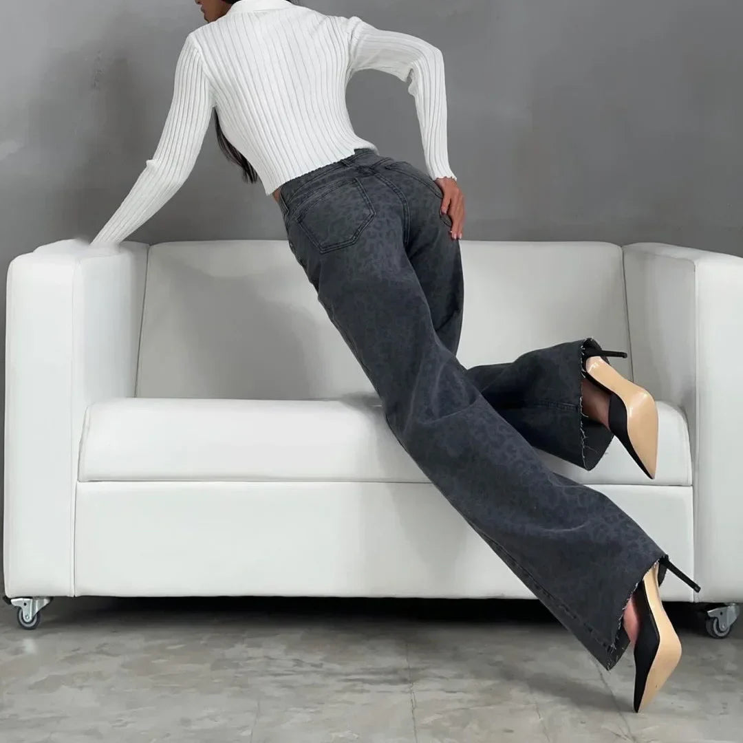 Amanda Leopard Straight Jeans