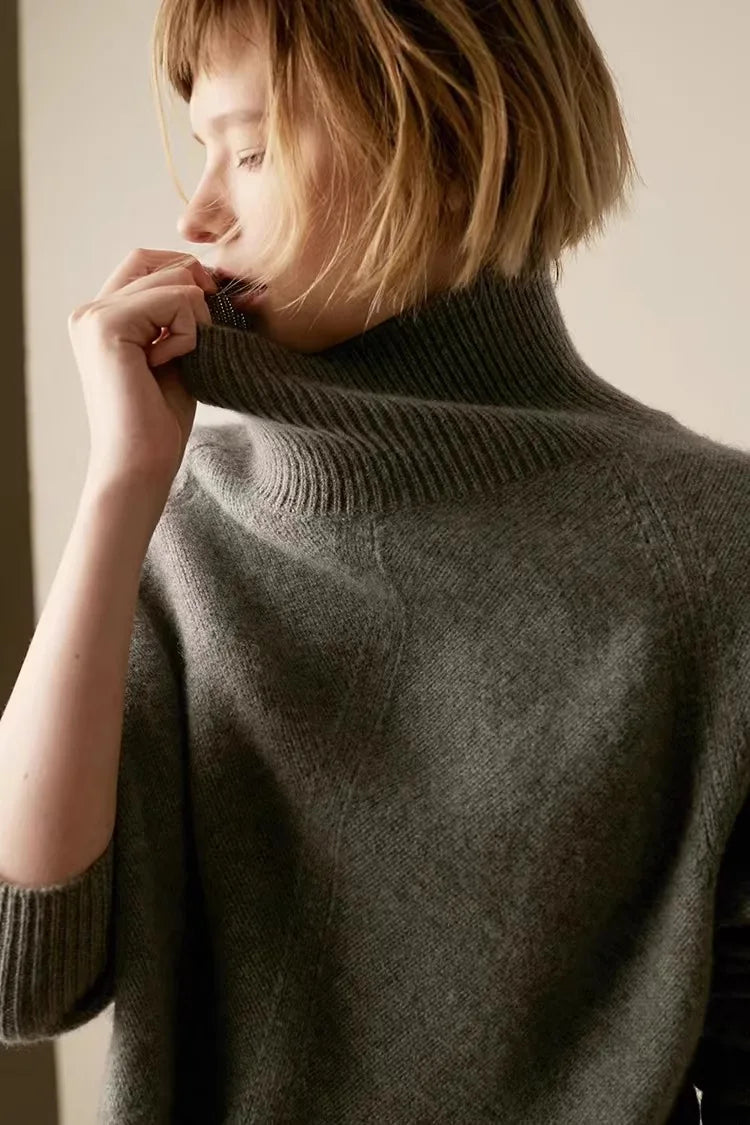 Montclair Cashmere Turtleneck