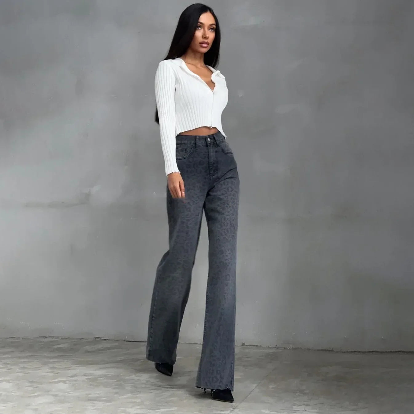 Amanda Leopard Straight Jeans