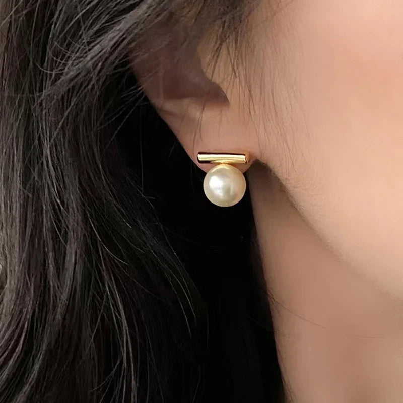 Moonlit Drops Pearl Earrings