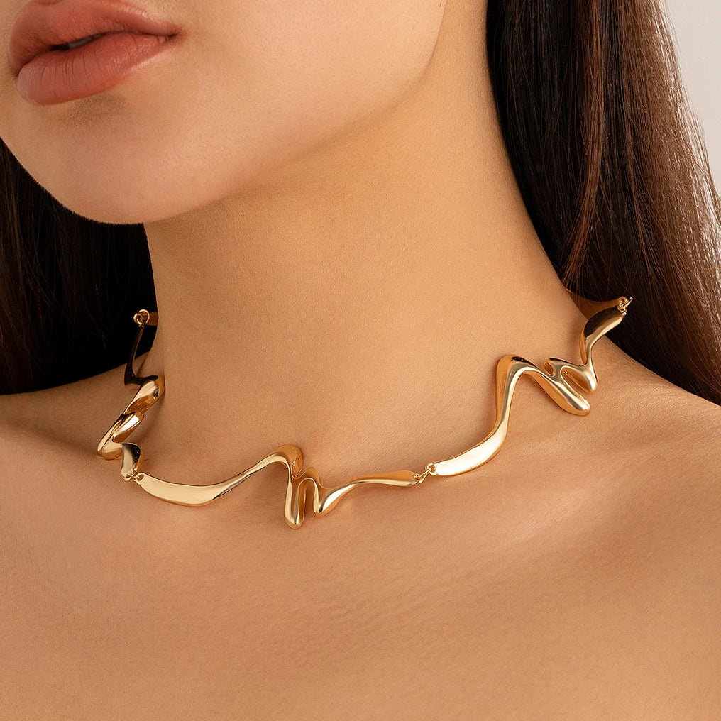Ondulato Choker Necklace
