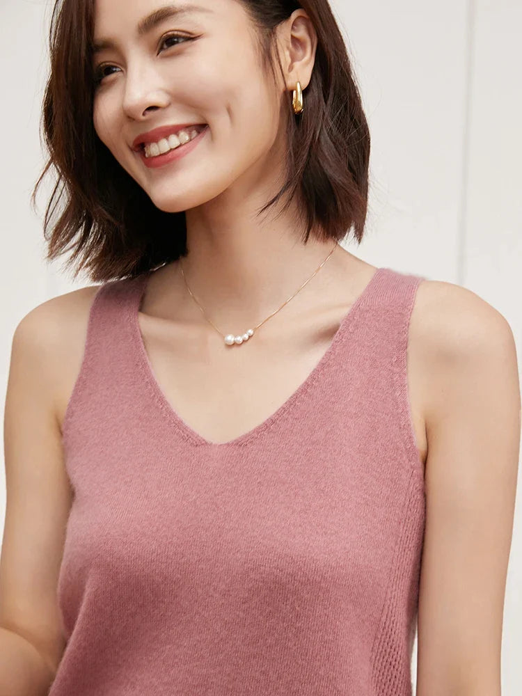 Ivanna Quinn Cashmere V-Neck