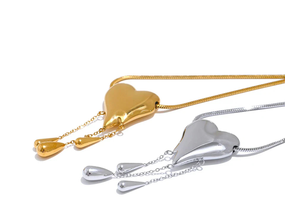 Lacrima Drip Heart Necklace