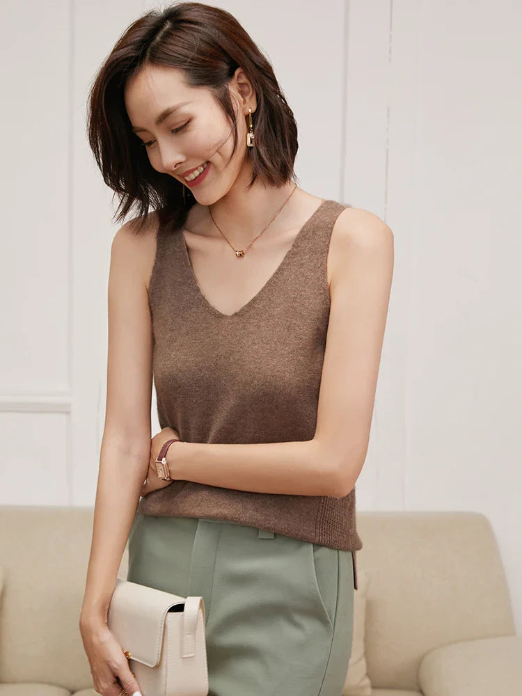 Ivanna Quinn Cashmere V-Neck