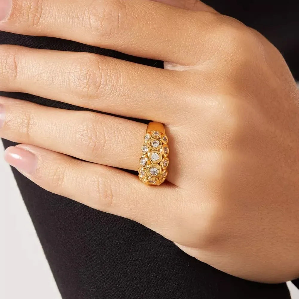 Belliza Women’s Gold Wedding Band Cubic Zirconia Ring