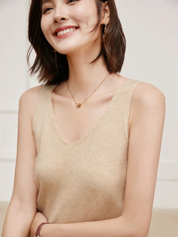 Ivanna Quinn Cashmere V-Neck