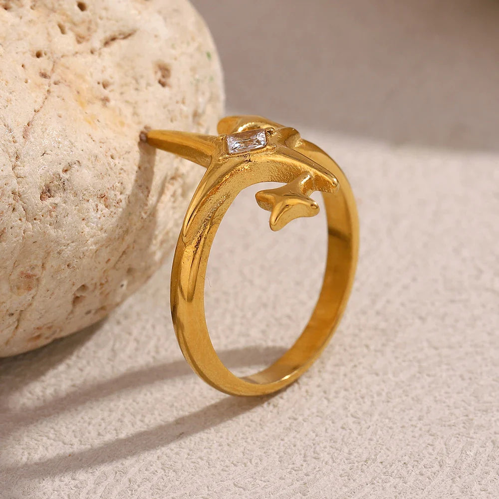 Astrale 18K Zircon Ring