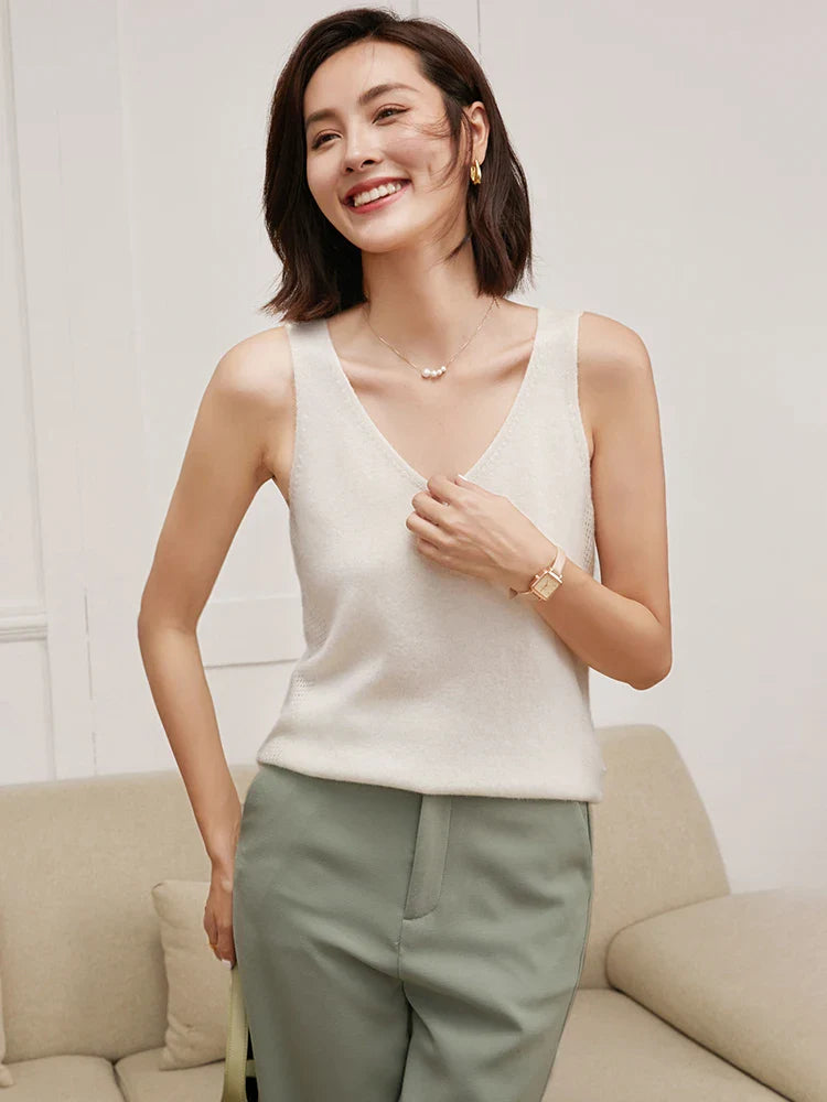 Ivanna Quinn Cashmere V-Neck