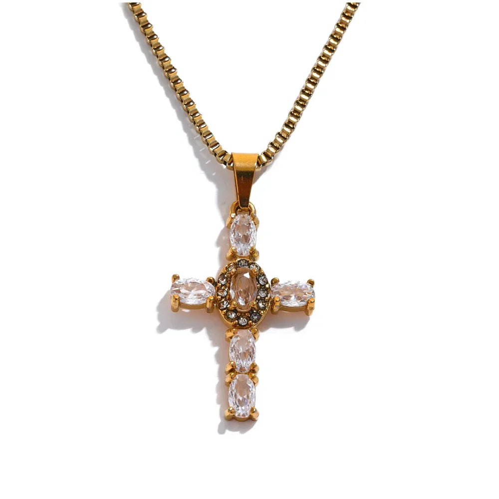 Alméa Bold Cross Pendant Necklace