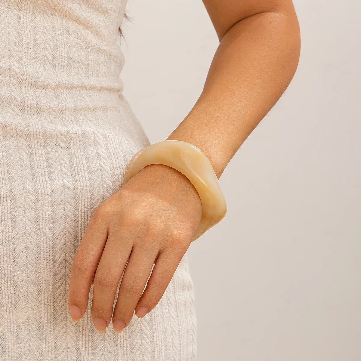 Aurea Resin Cuffs