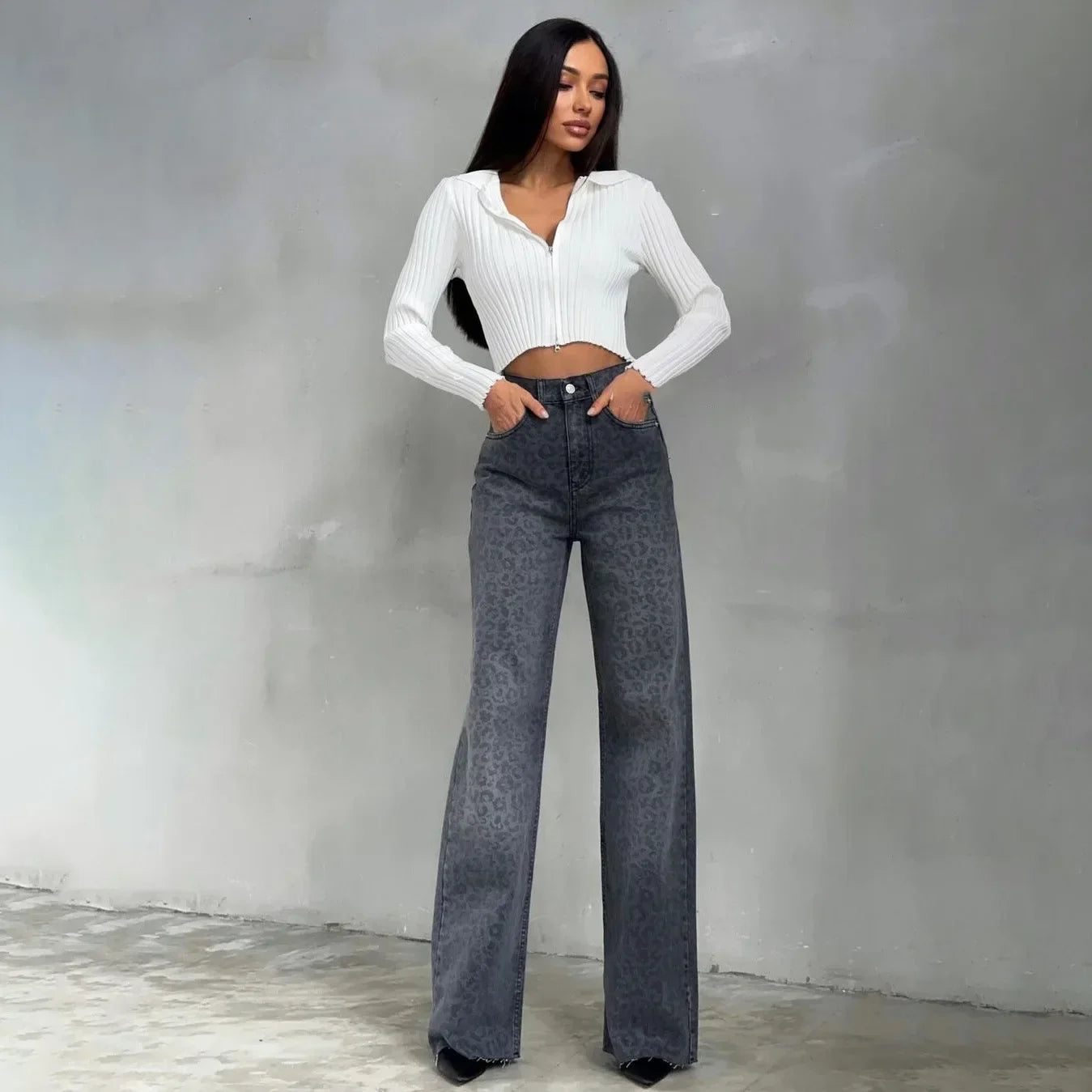 Amanda Leopard Straight Jeans