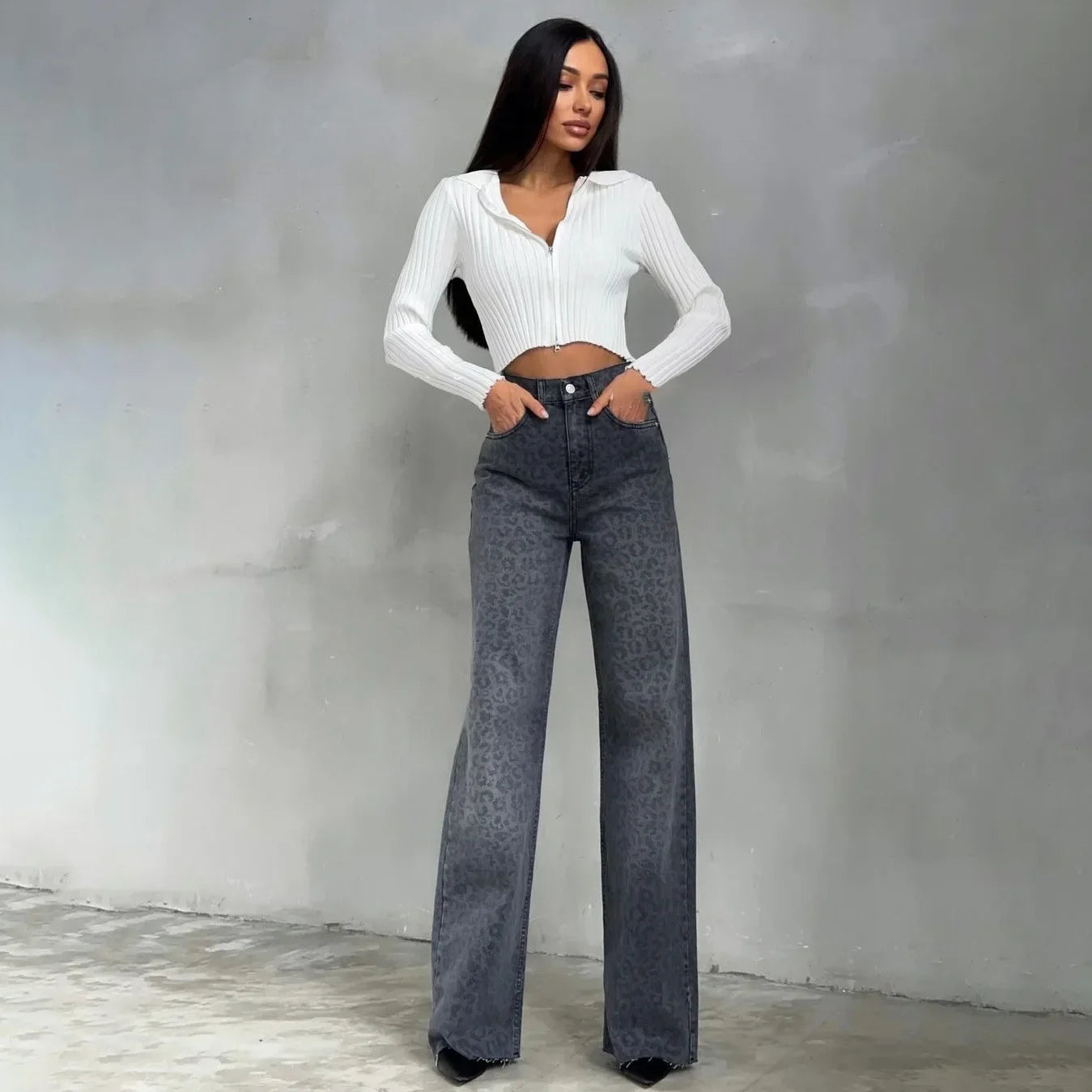 Amanda Leopard Straight Jeans