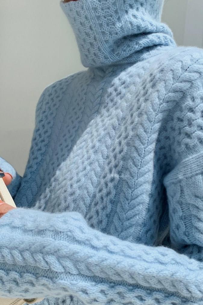 Lofoten Knit Turtleneck