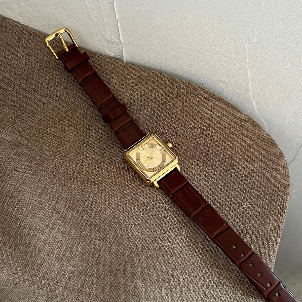 Elvra Square Leather Watch