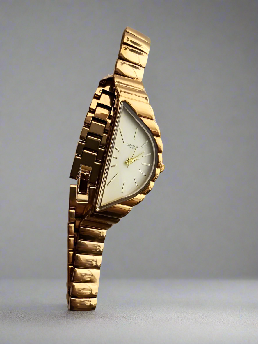 Lunare Asymmetry Watch