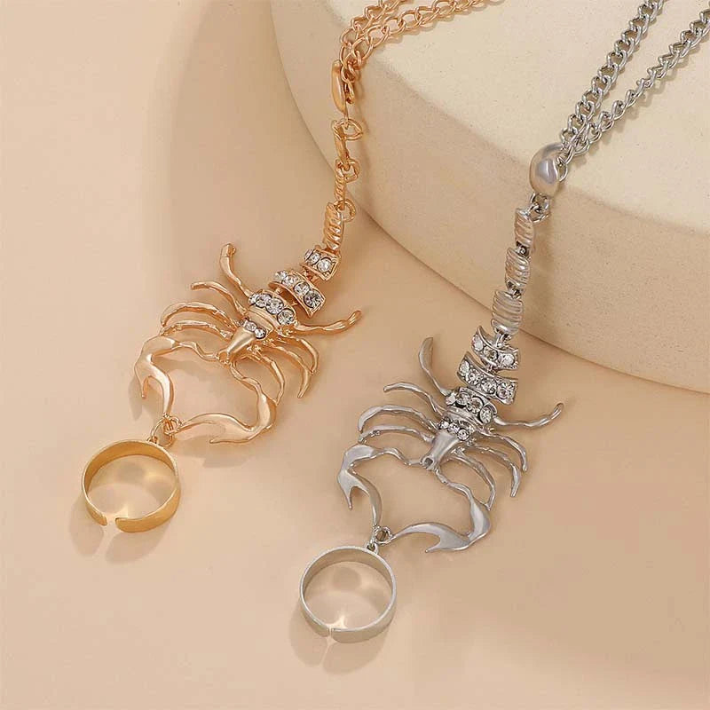 Venom Clasp