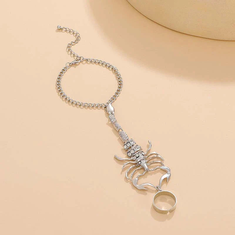 Venom Clasp