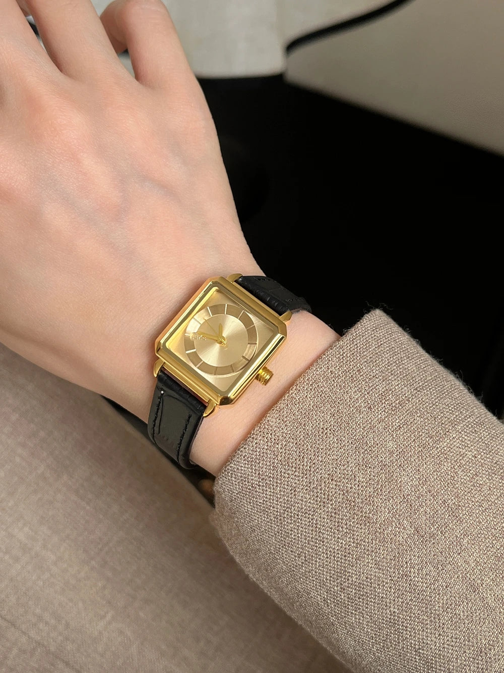 Elvra Square Leather Watch