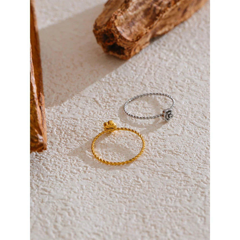 Sylva Twisted Flower Minimalist Ring