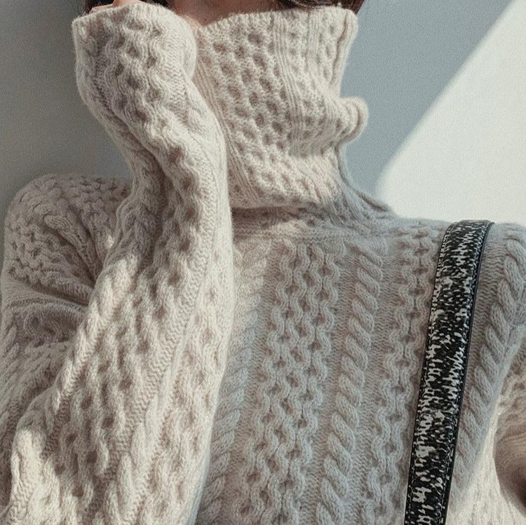 Lofoten Knit Turtleneck