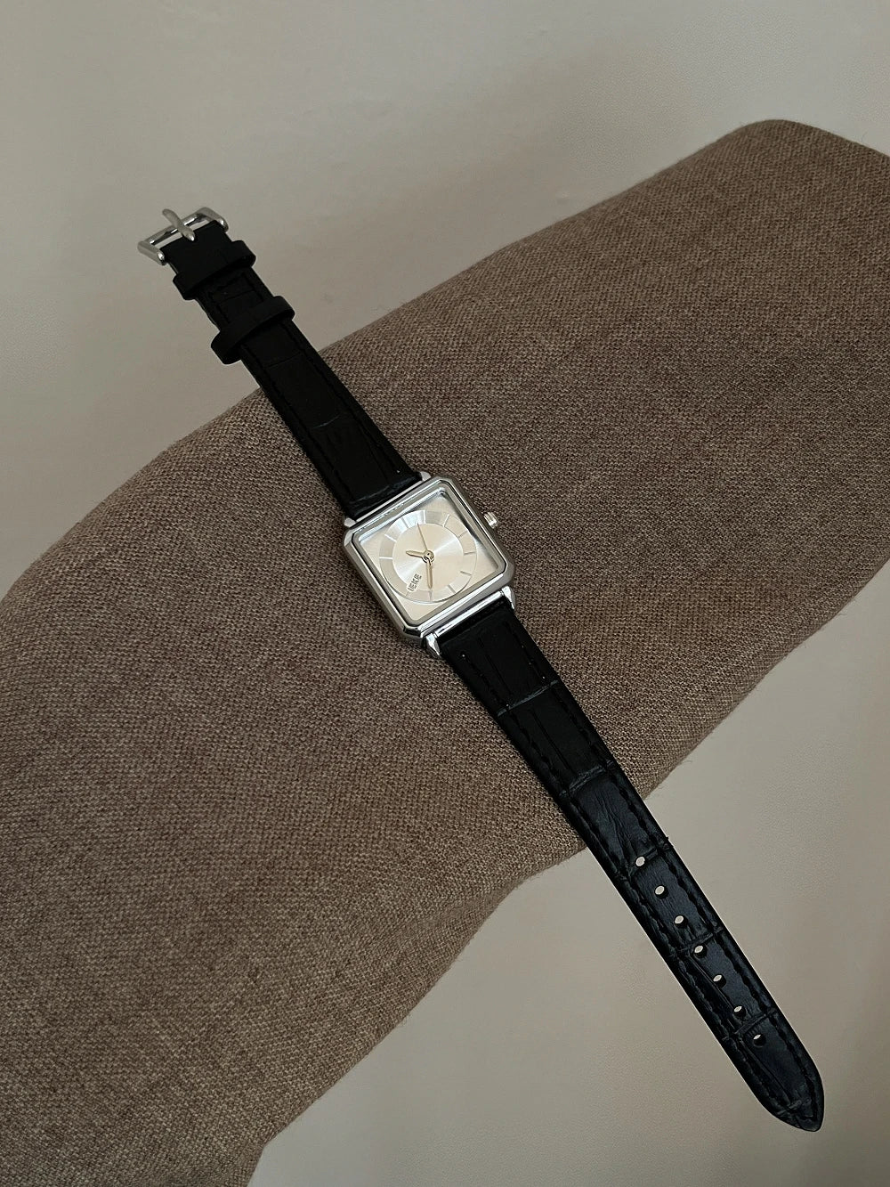 Elvra Square Leather Watch