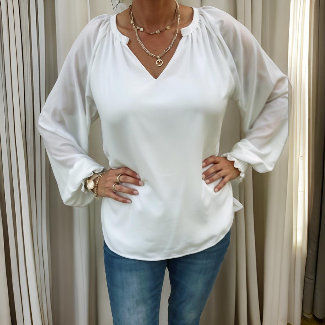 Luna - Elegant puff sleeves V-neck blouse