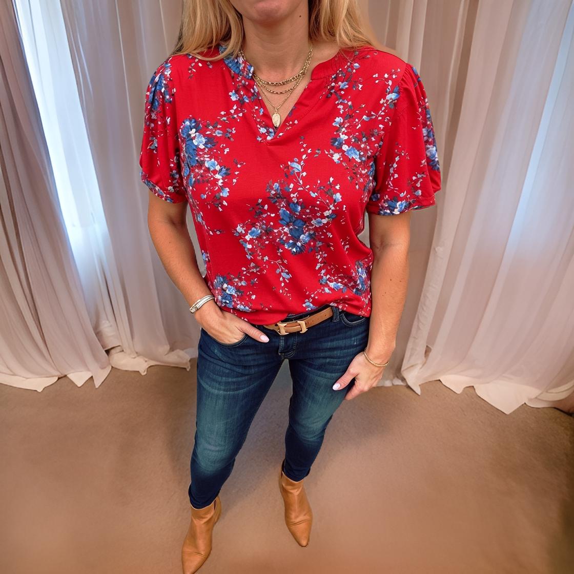 Jade - V-shaped short sleeve t-shirt