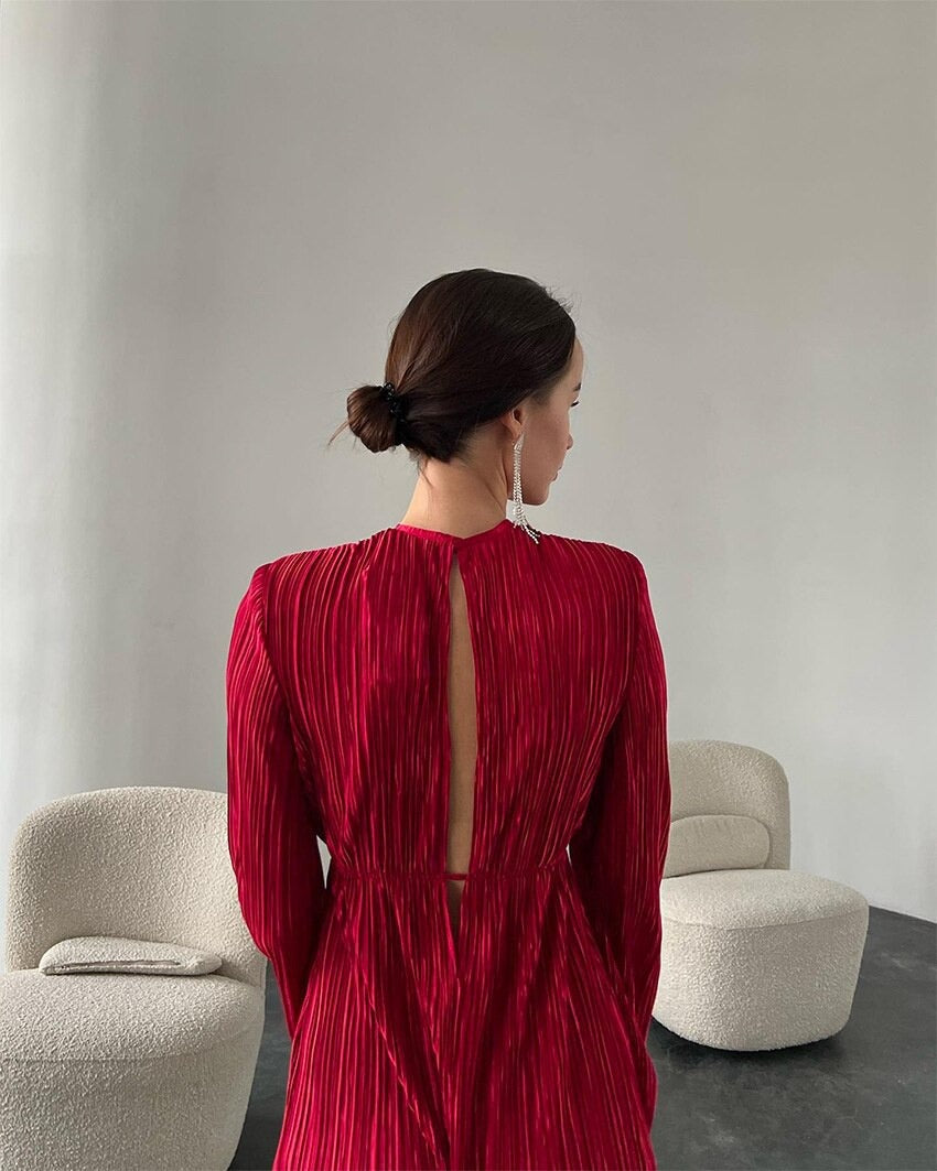 Stella - Pleated Midi Dress