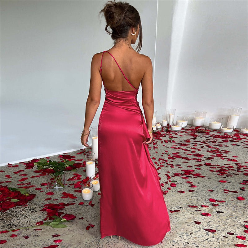 Karolina - Maxi dress with one shoulder and ruffles