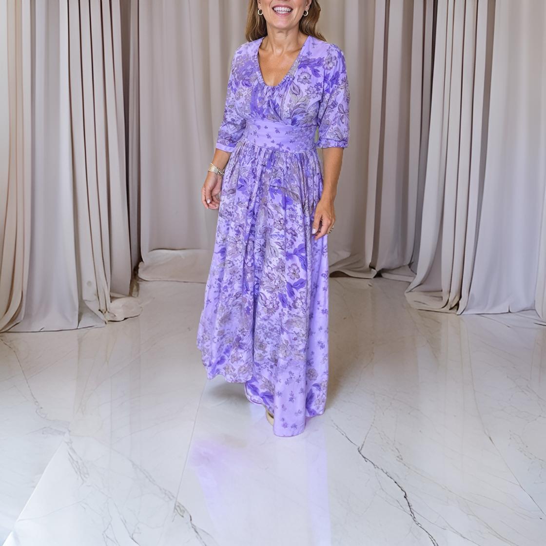 Paola – Long dress with a V-shaped neckline