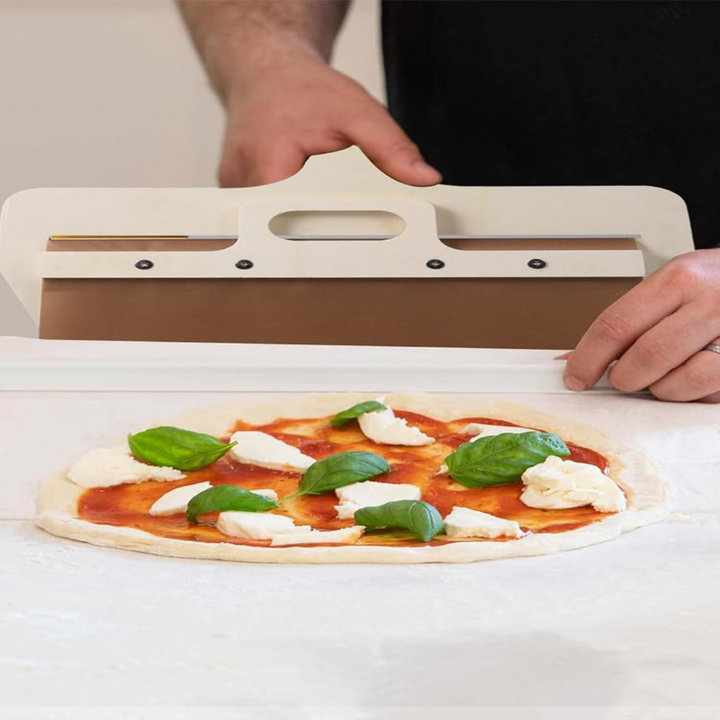 Pelle à pizza coulissante Globetrek PizzaPeel