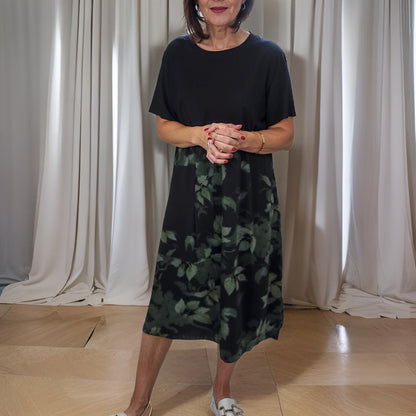 Lina - Daily dress with a floral pattern