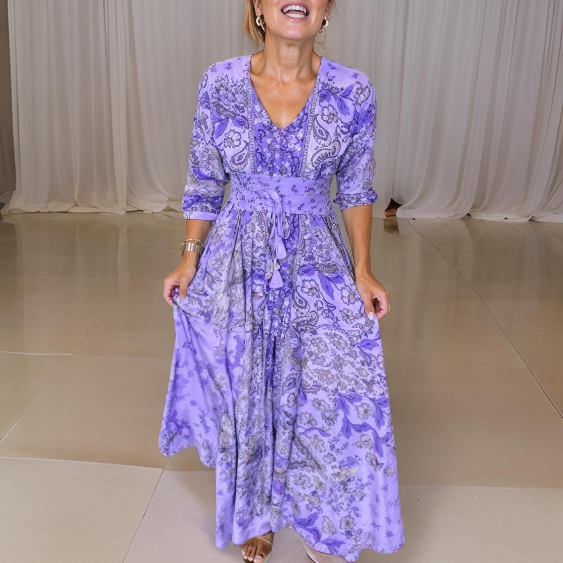 Paola – Long dress with a V-shaped neckline