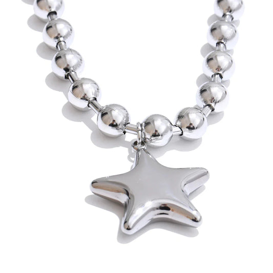 Liré Bold Star Beaded Necklace