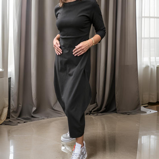 Amara - Elegant Long A-Line Dress with Long Sleeves and Pocket