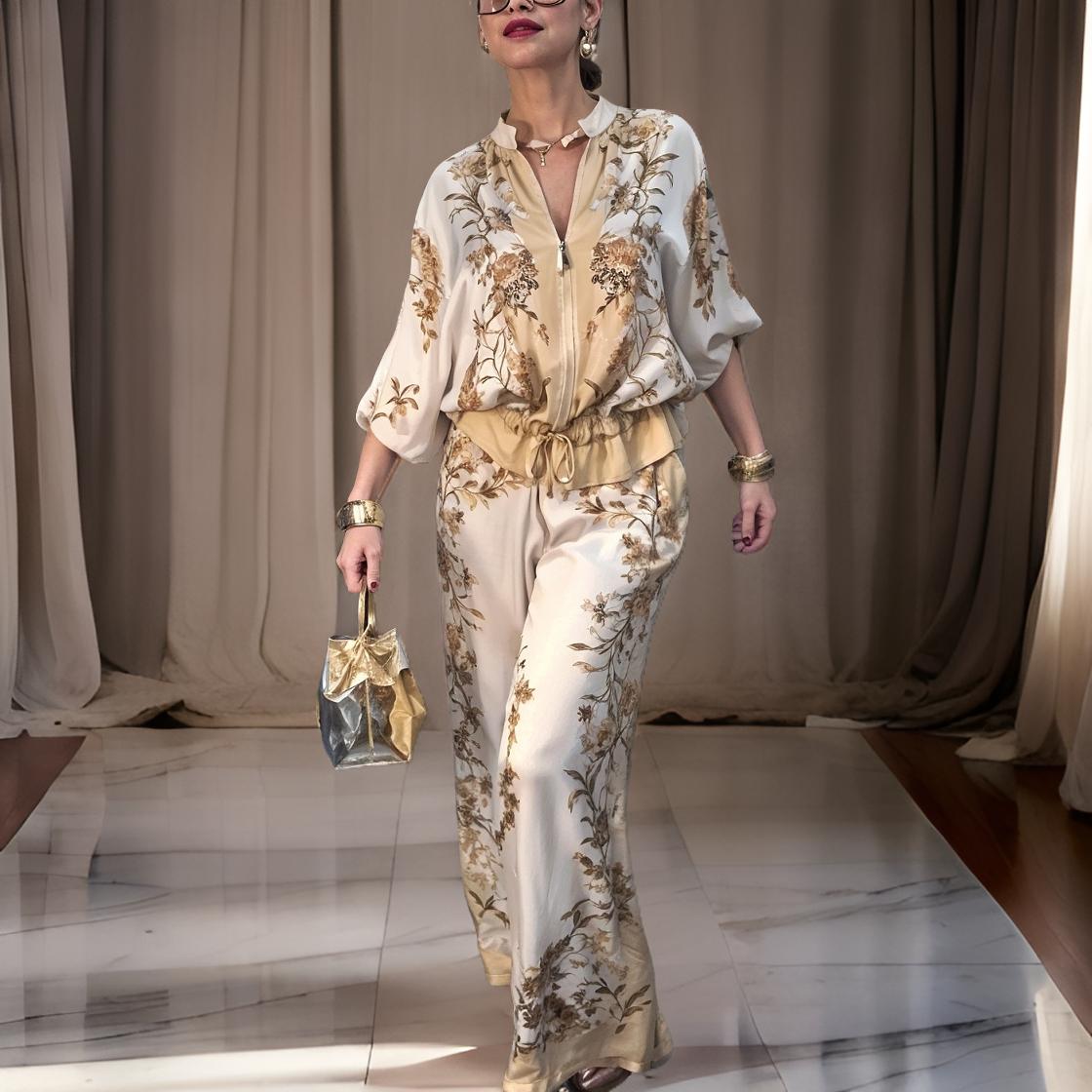 Paloma – Elegant Wide Pantsuit with Stand-Up Collar and Zipper